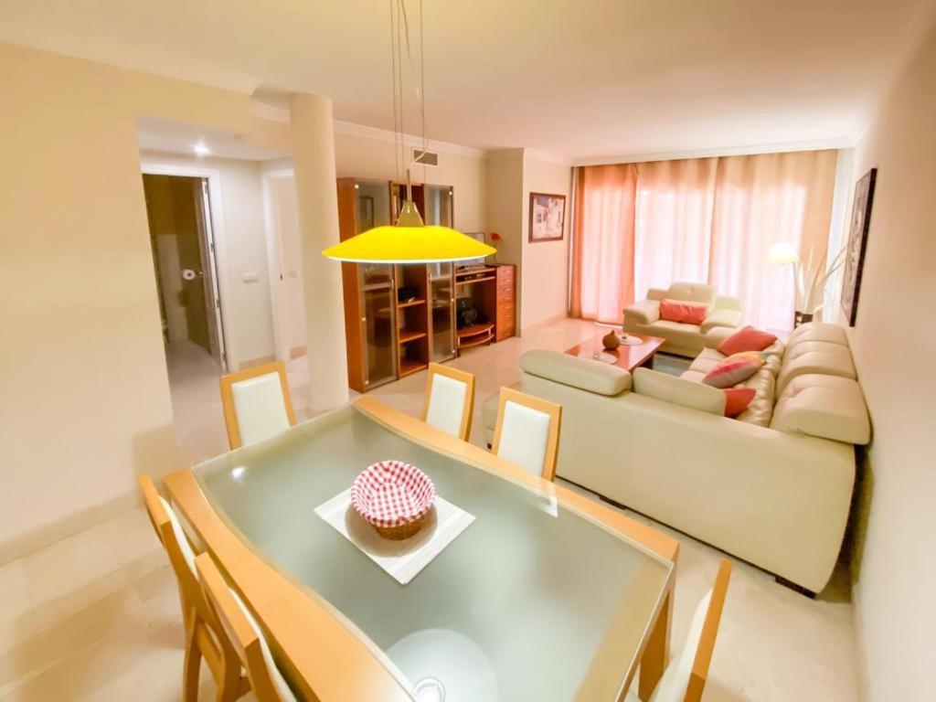 Apartamento En Los Patios De Santa Maria Golf Marbellac Extérieur photo