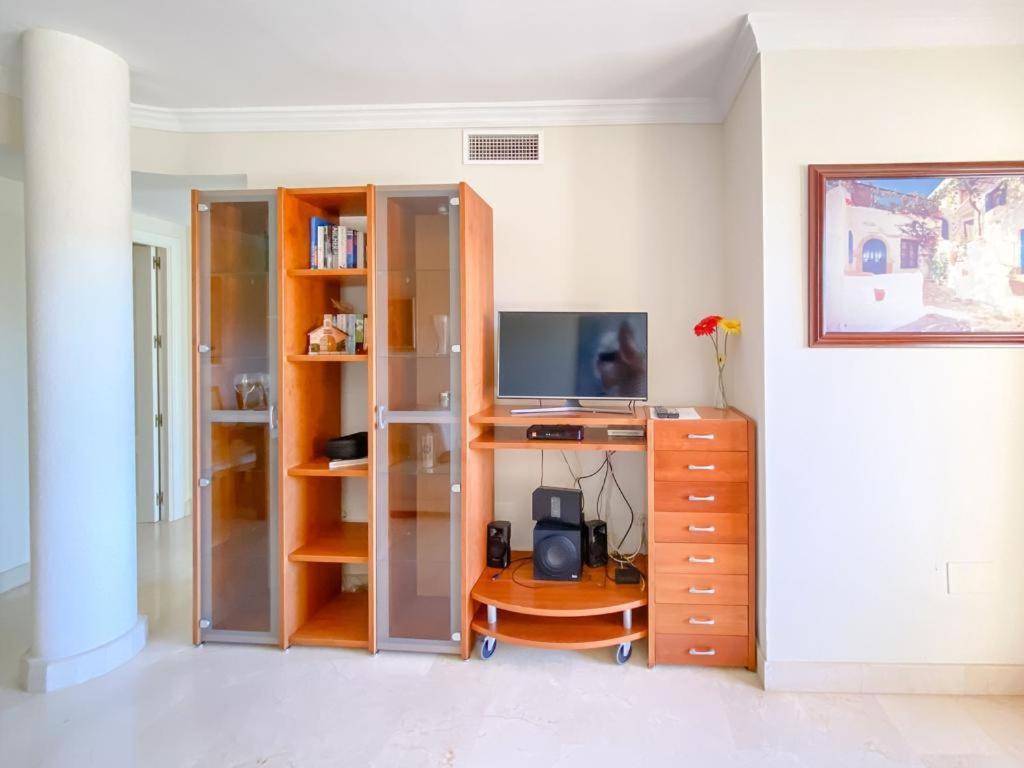 Apartamento En Los Patios De Santa Maria Golf Marbellac Extérieur photo