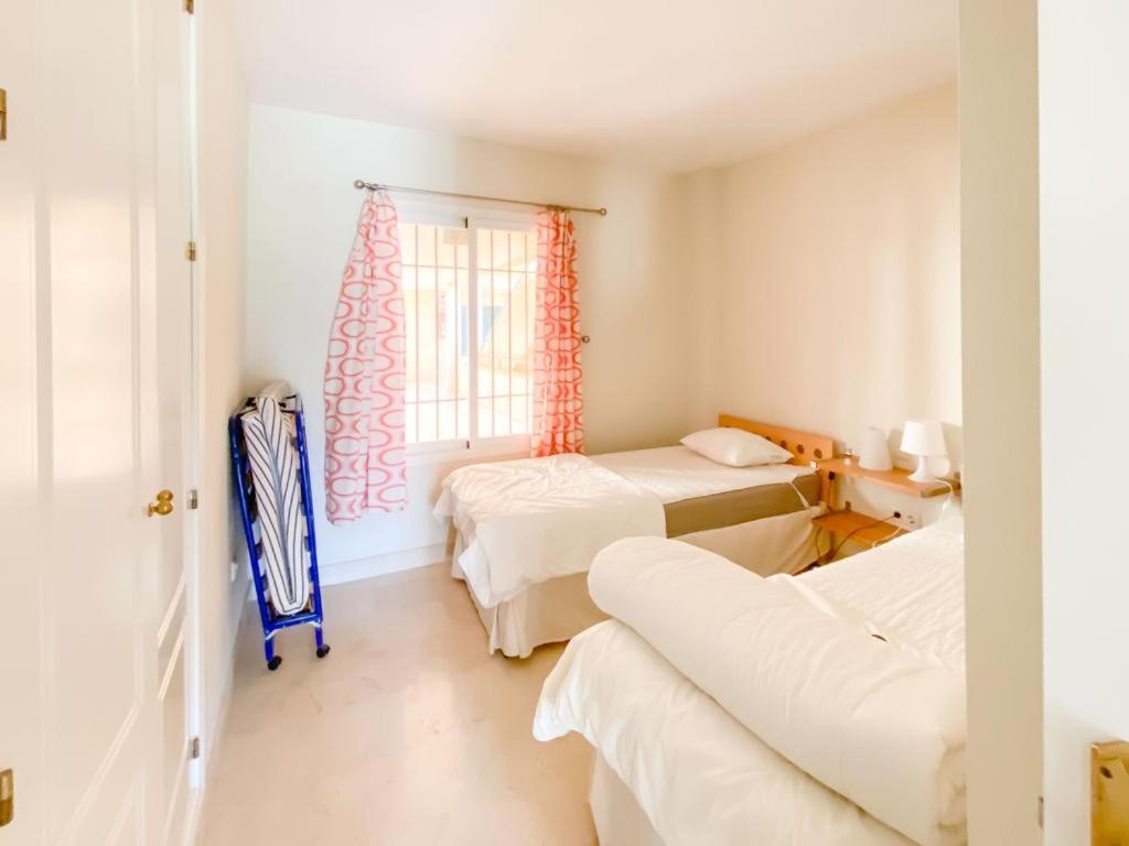 Apartamento En Los Patios De Santa Maria Golf Marbellac Extérieur photo