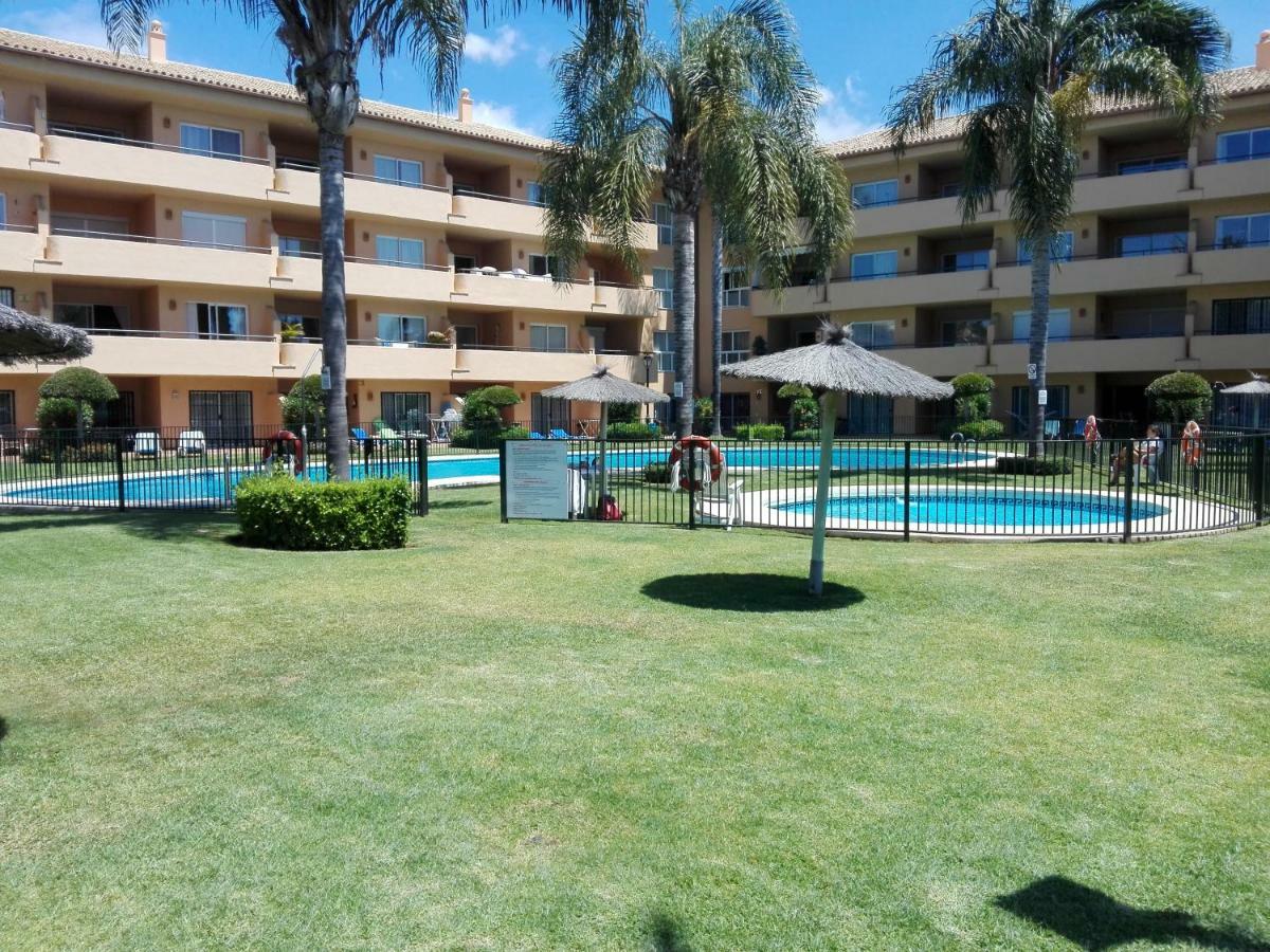 Apartamento En Los Patios De Santa Maria Golf Marbellac Extérieur photo