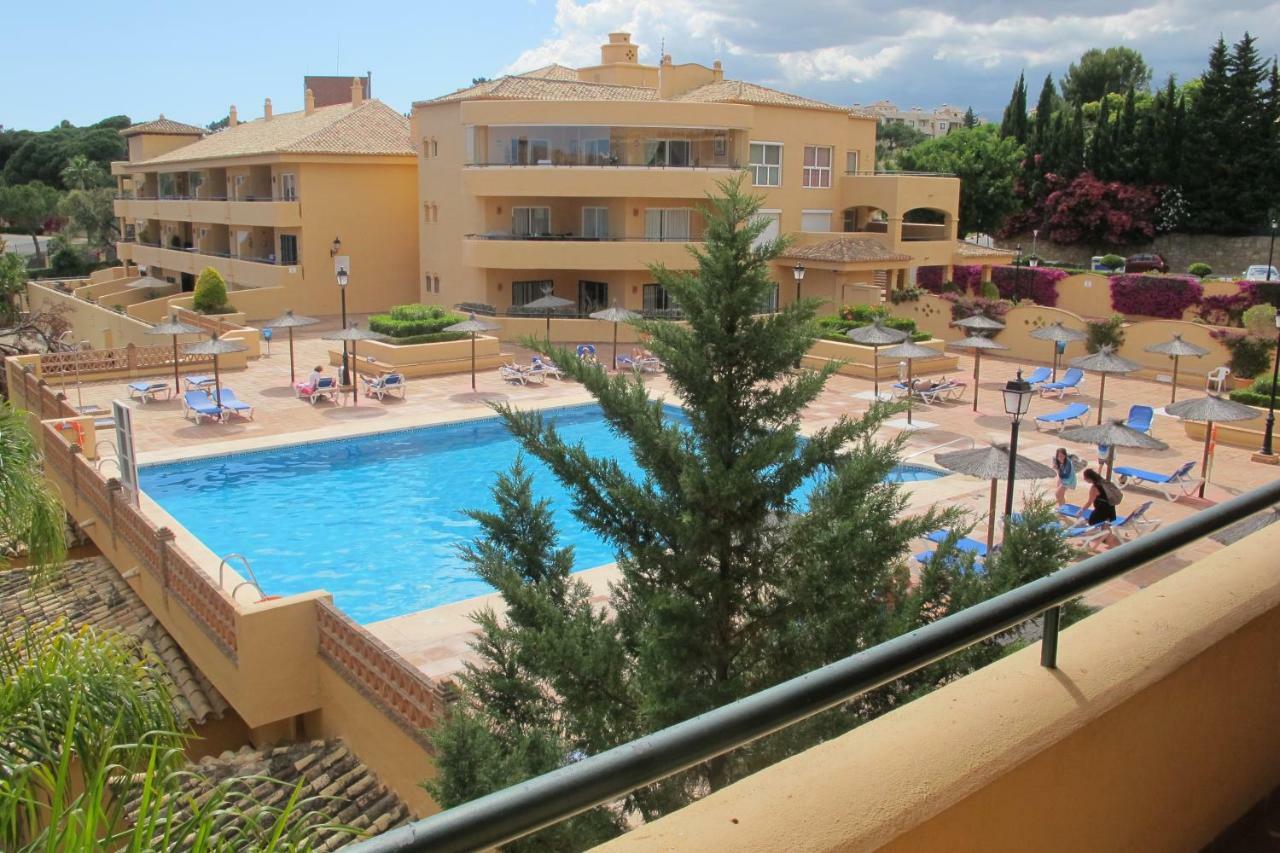Apartamento En Los Patios De Santa Maria Golf Marbellac Extérieur photo