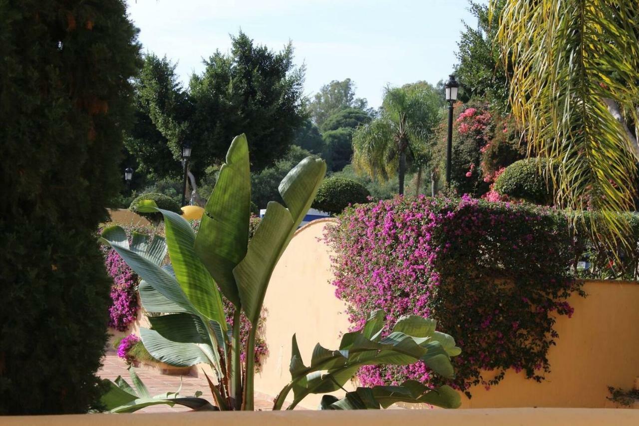Apartamento En Los Patios De Santa Maria Golf Marbellac Extérieur photo